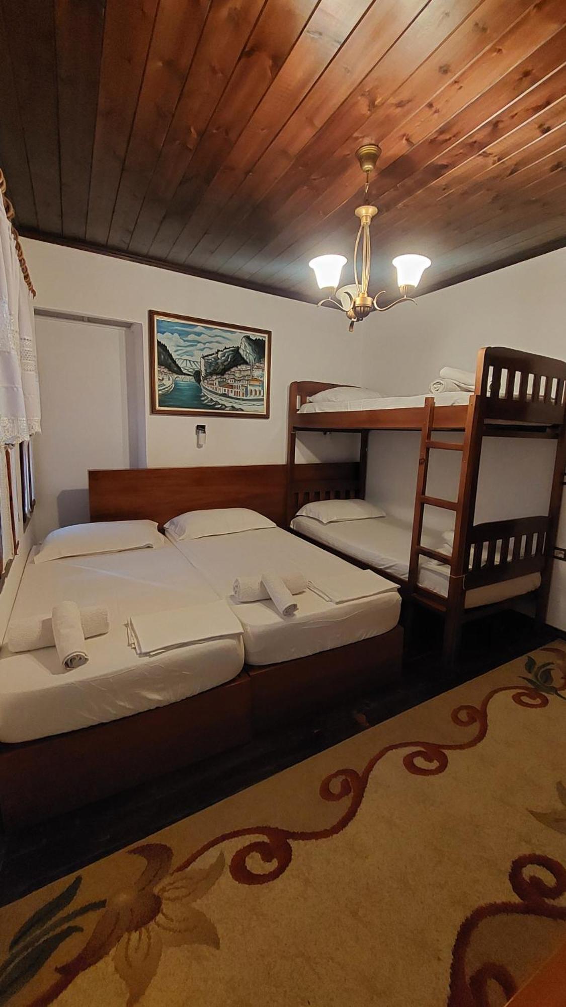 Hava Baci Apartment Berat Exterior foto