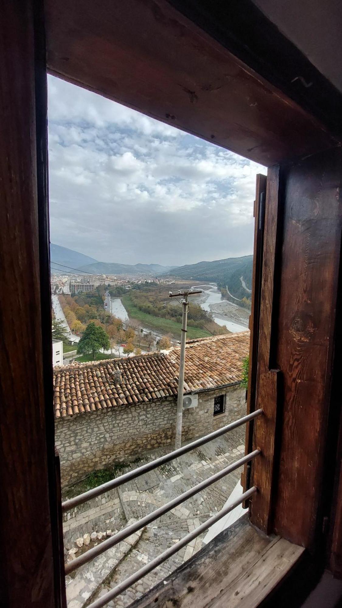 Hava Baci Apartment Berat Exterior foto